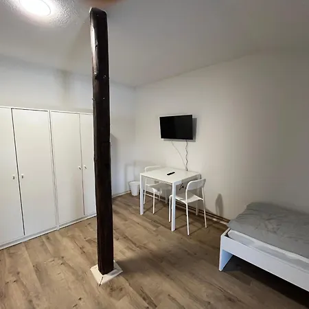 Zweibettzimmer Nah Der A7 Tarp